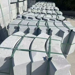 湖州 芝麻灰弧形路沿石