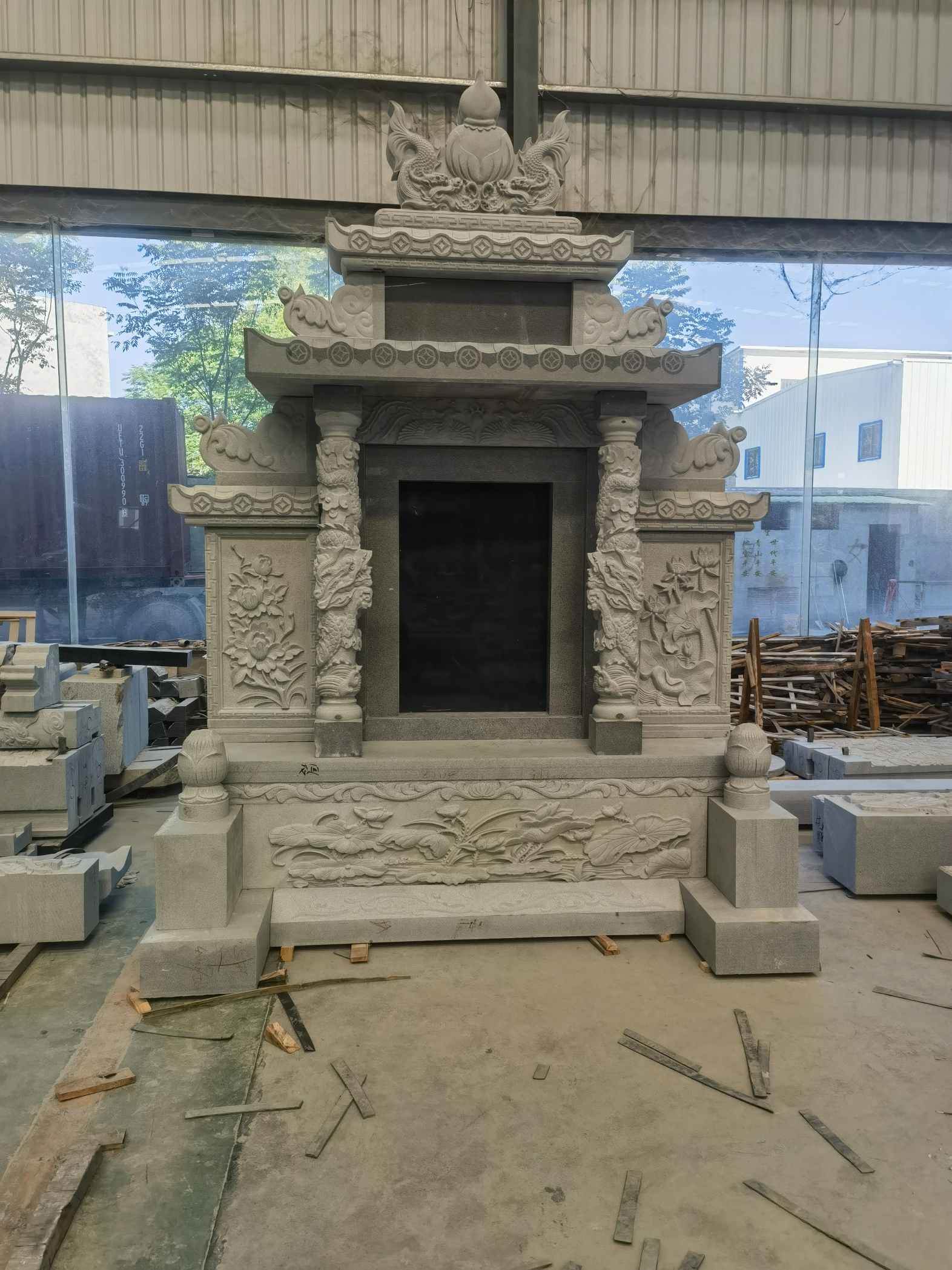 湖州 芝麻灰高档墓碑、土墓，一套也支持定做