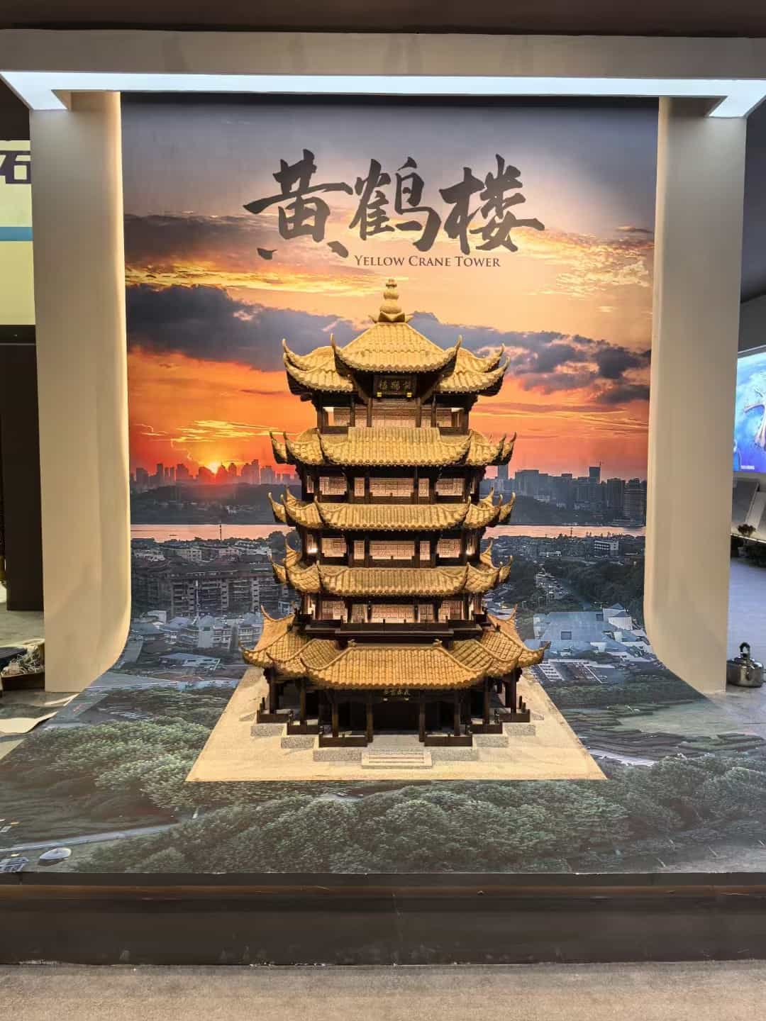 湖州仿古石文创作品-黄鹤楼